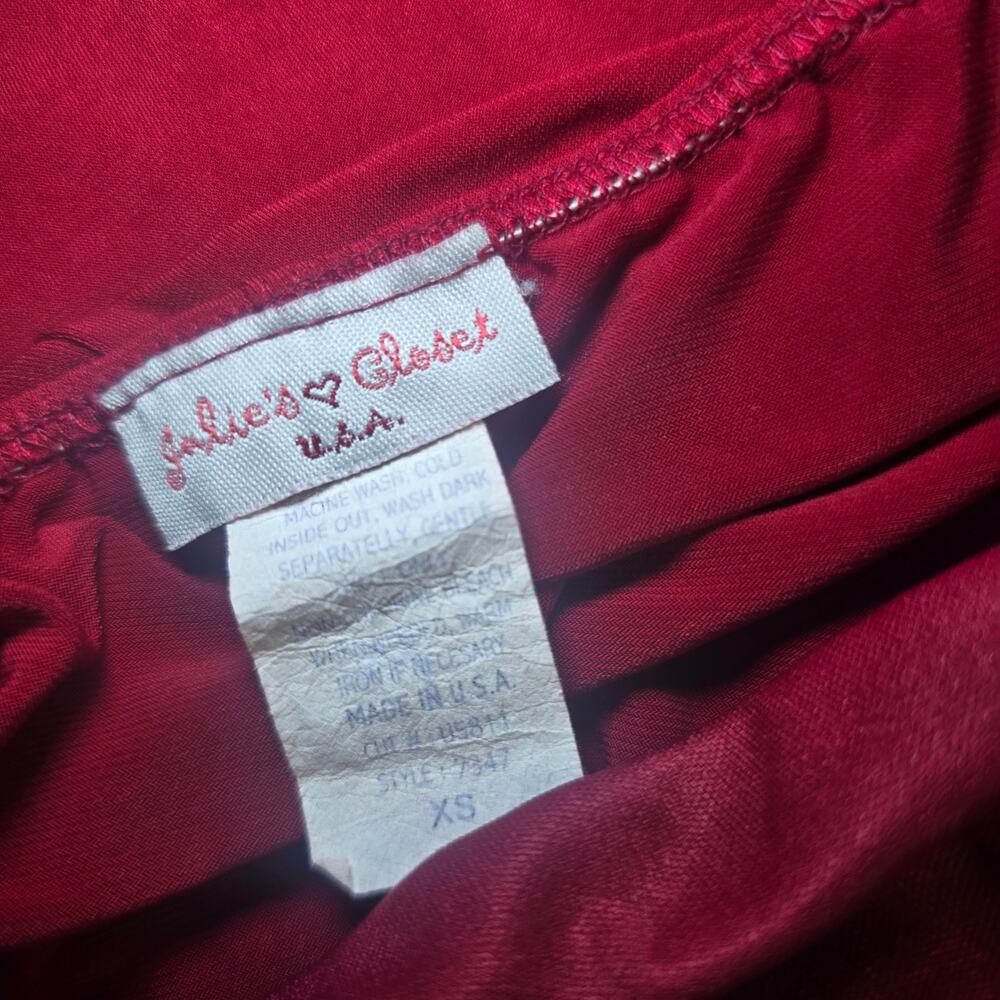 VTG Y2K Julie's Closet Maroon Halter Top Ruffle Tiered Peplum Asymmetrical XS - Picture 7 of 7